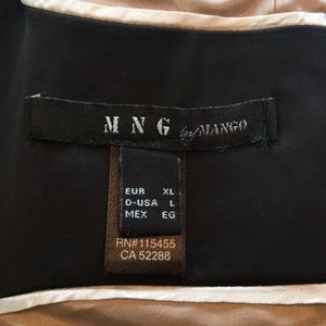 Black lady’s Blazer